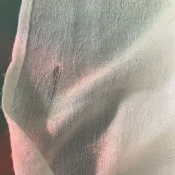 Scarf Wrap Cream Charcoal Paisley 3” Fringes 28” x  73” - Picture 4 of 4